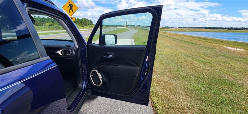 Jeep Renegade Latitude FWD 2016
