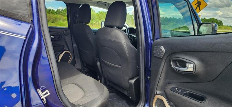 Jeep Renegade Latitude FWD 2016