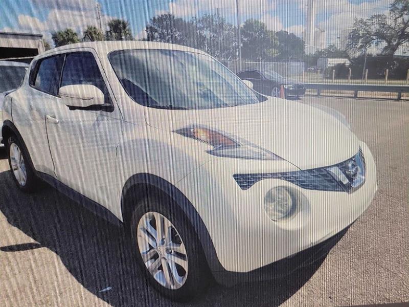 Nissan Juke S FWD 2015