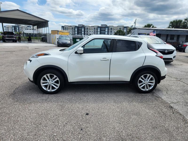 Nissan Juke S FWD 2015