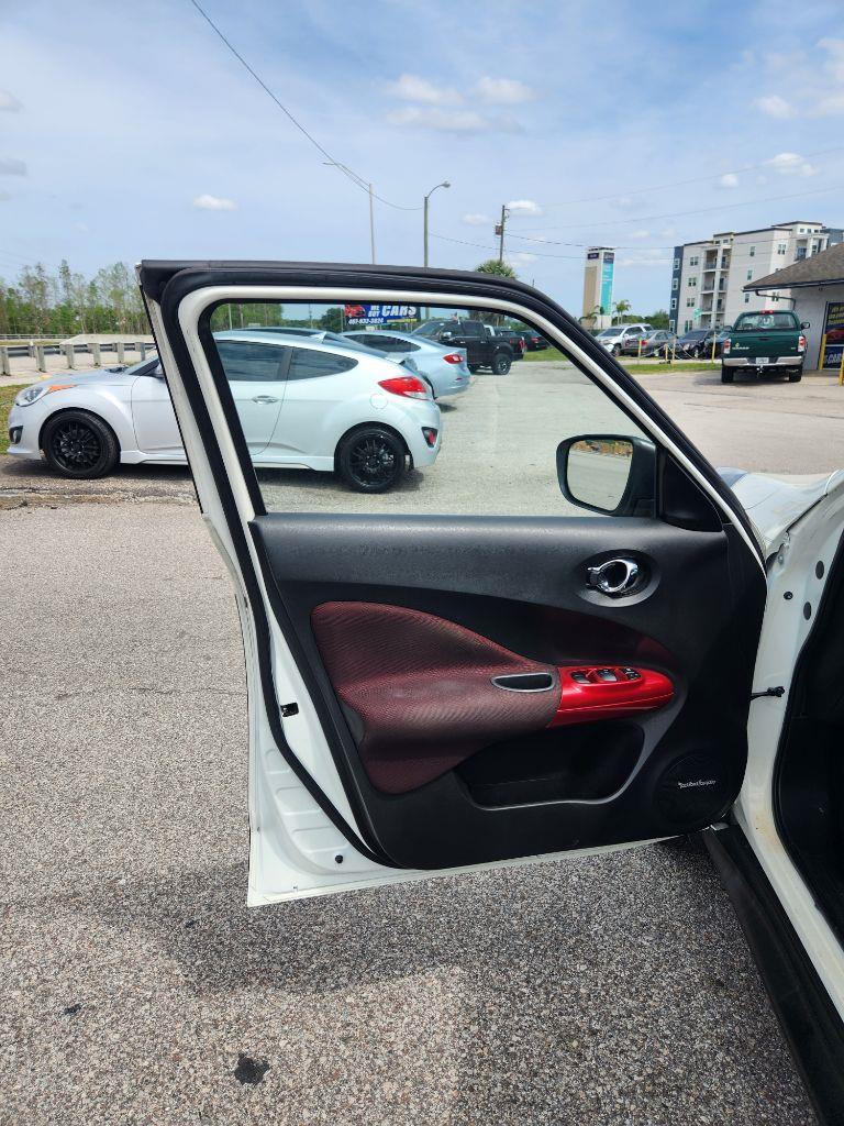 Nissan Juke S FWD 2015