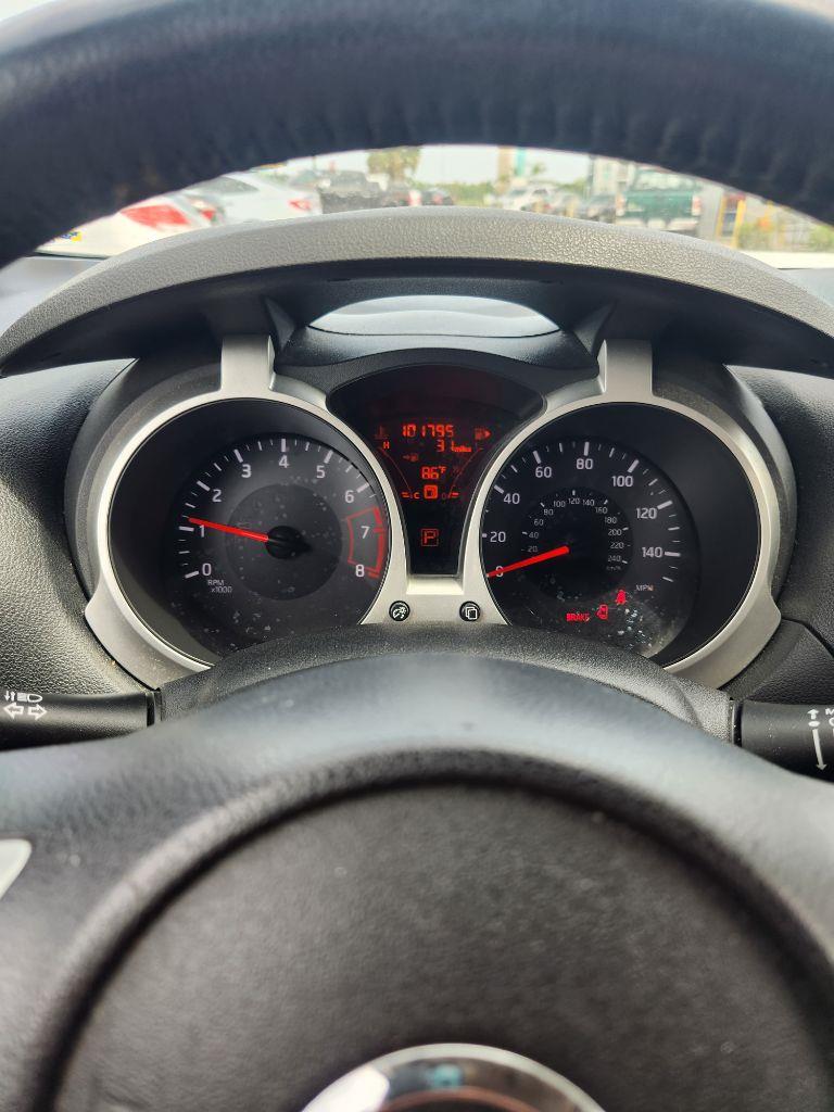 Nissan Juke S FWD 2015