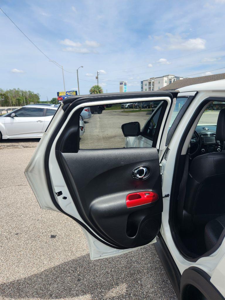 Nissan Juke S FWD 2015