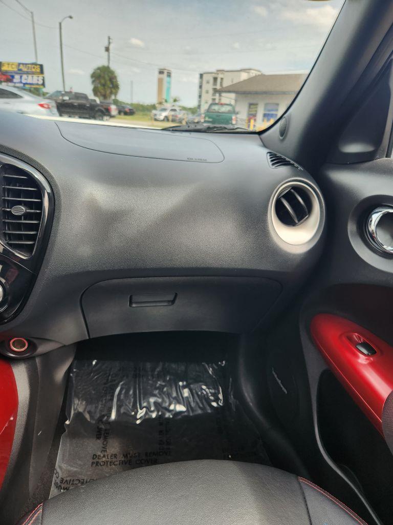 Nissan Juke S FWD 2015