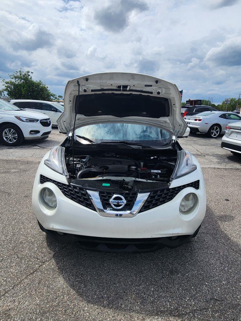 Nissan Juke S FWD 2015