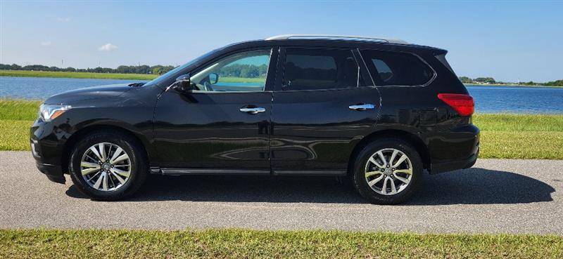 Nissan Pathfinder S 2WD 2019