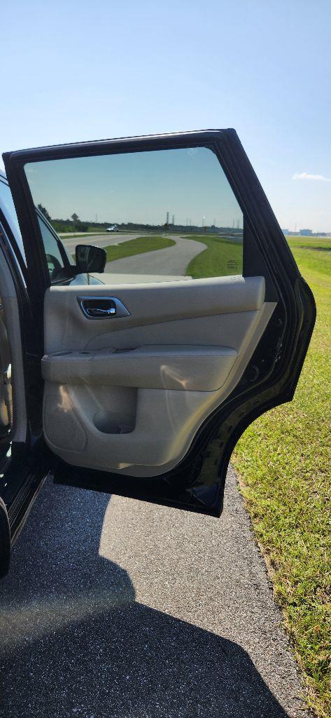 Nissan Pathfinder S 2WD 2019