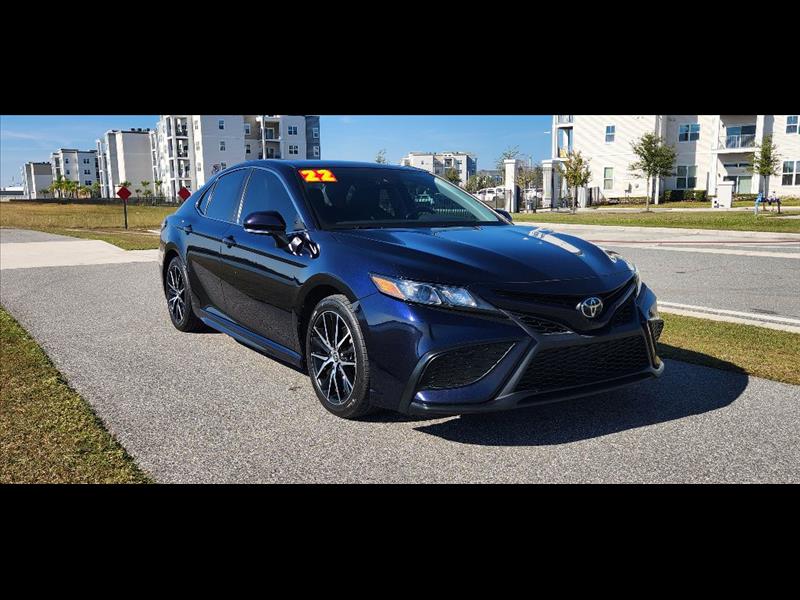 2022 Toyota Camry SE