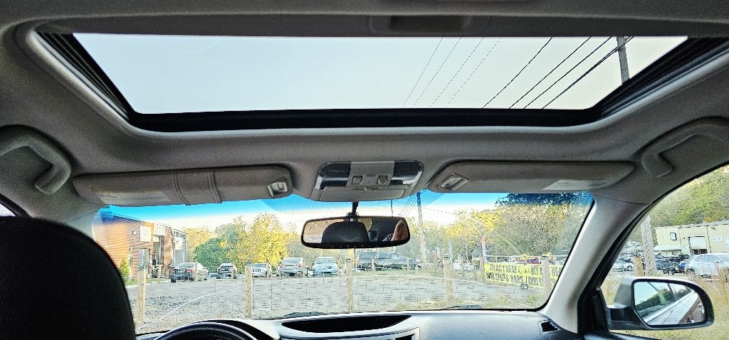 Subaru Outback 2.5i Premium 2012