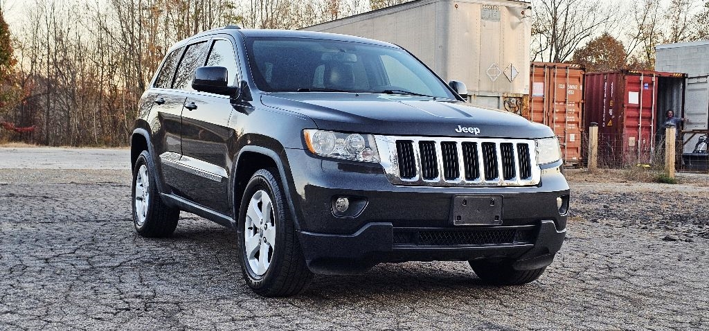 2011 Jeep Grand Cherokee Laredo's photo
