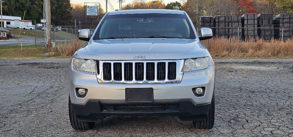 Jeep Grand Cherokee Laredo 4WD 2011