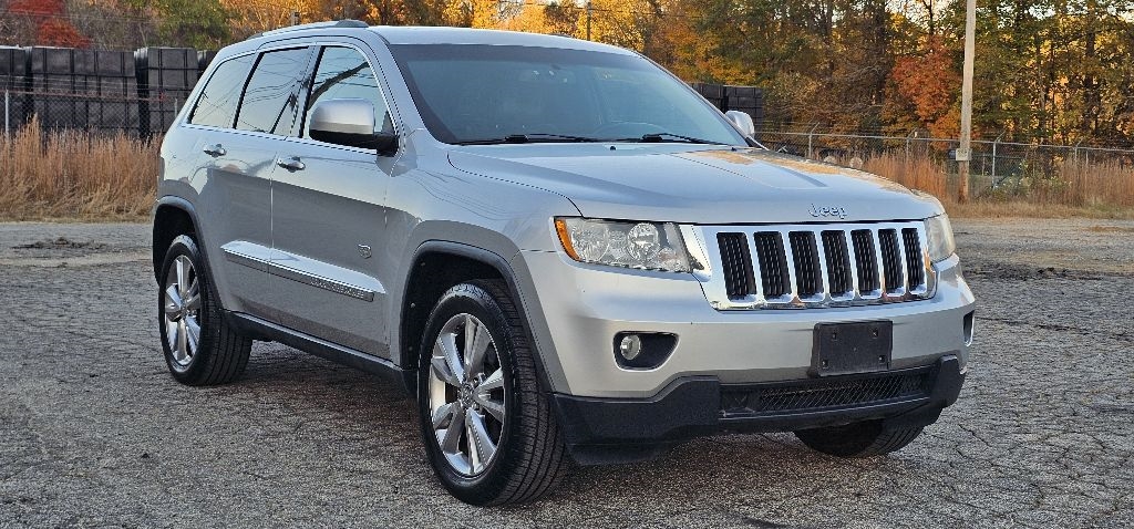 Jeep Grand Cherokee Laredo 4WD 2011