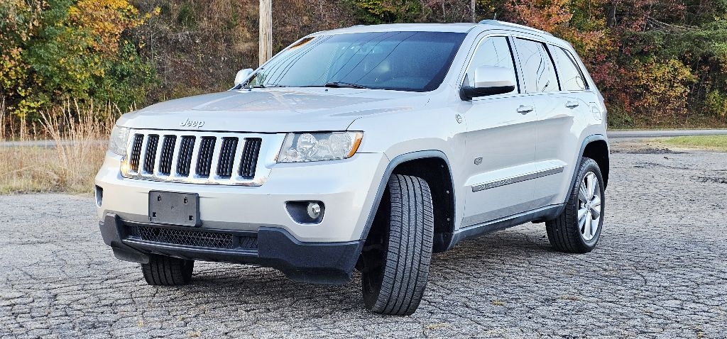 Jeep Grand Cherokee Laredo 4WD 2011