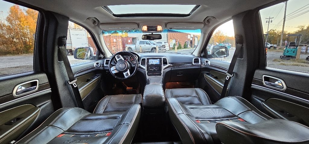 Jeep Grand Cherokee Laredo 4WD 2011