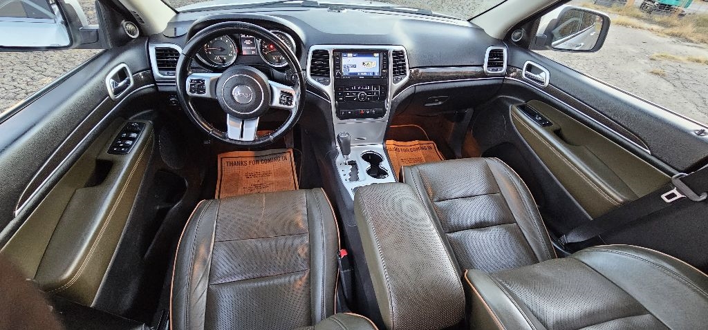 Jeep Grand Cherokee Laredo 4WD 2011