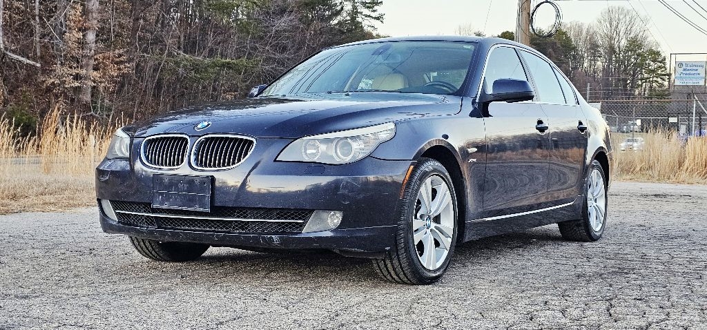 2010 BMW 5 Series 528i