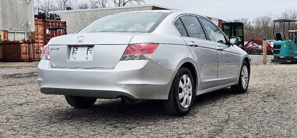 Honda Accord LX sedan AT 2009