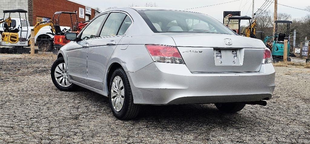 Honda Accord LX sedan AT 2009