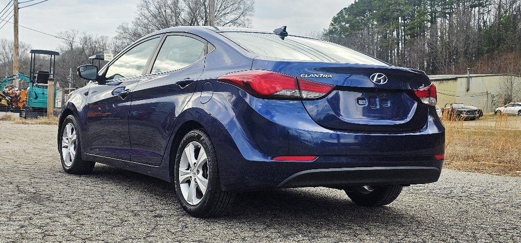 Hyundai Elantra SE 6AT 2016