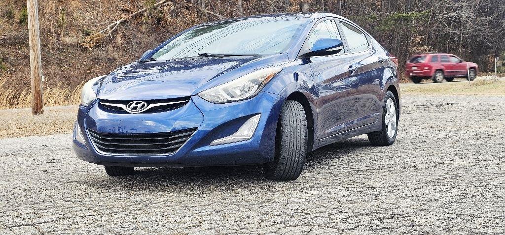 Hyundai Elantra SE 6AT 2016