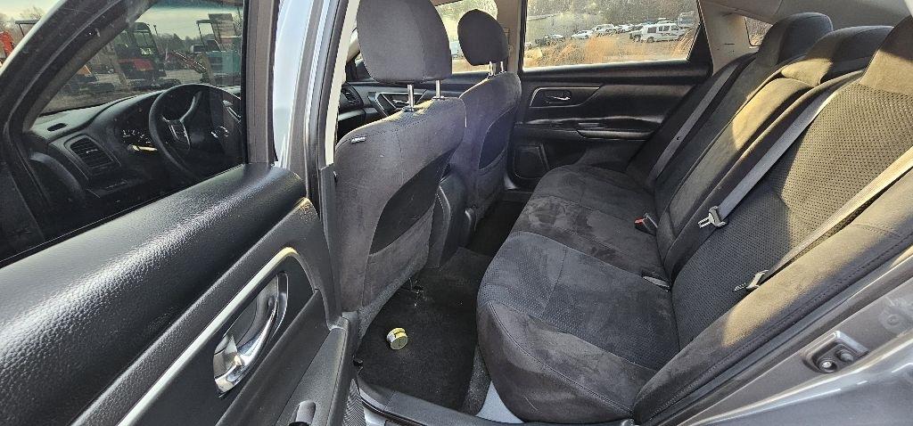 Nissan Altima 2.5 S 2015