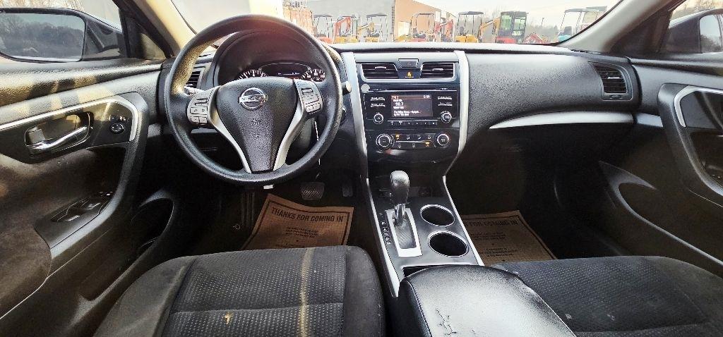 Nissan Altima 2.5 S 2015