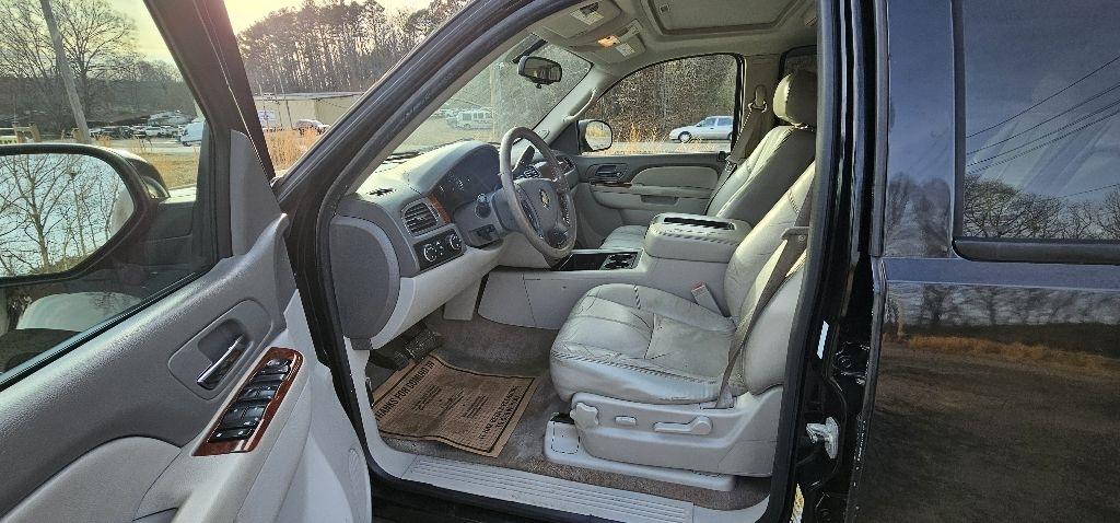 Chevrolet Tahoe LT 4WD 2011