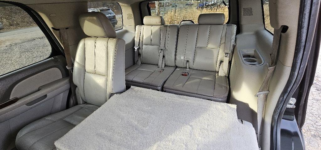 Chevrolet Tahoe LT 4WD 2011