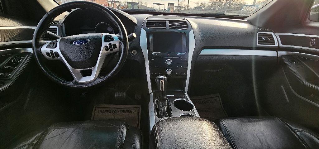 Ford Explorer XLT 4WD 2014