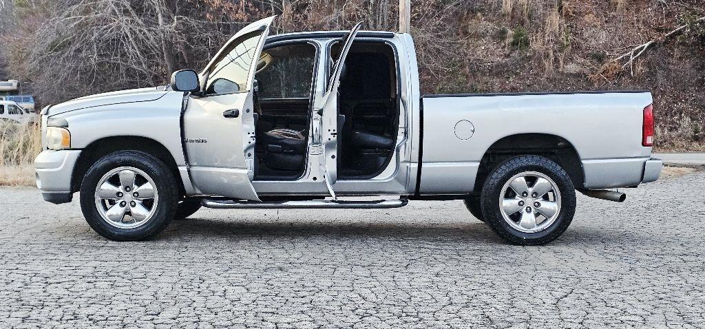 Dodge Ram 1500 SLT Quad Cab Long Bed 4WD 2002