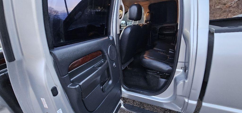 Dodge Ram 1500 SLT Quad Cab Long Bed 4WD 2002