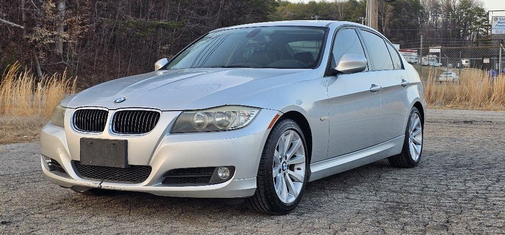 BMW 3-Series 328i SA SULEV 2011