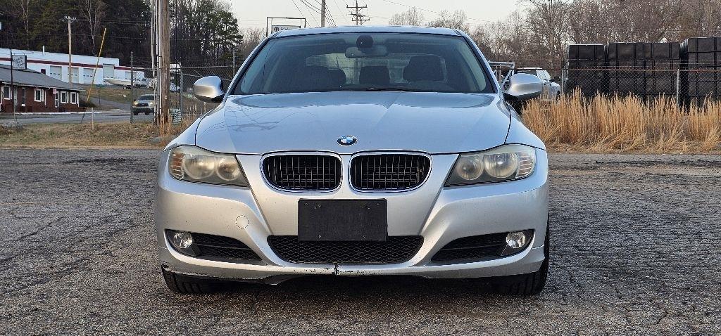 BMW 3-Series 328i SA SULEV 2011