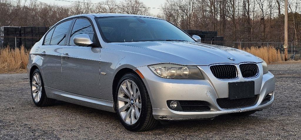 BMW 3-Series 328i SA SULEV 2011