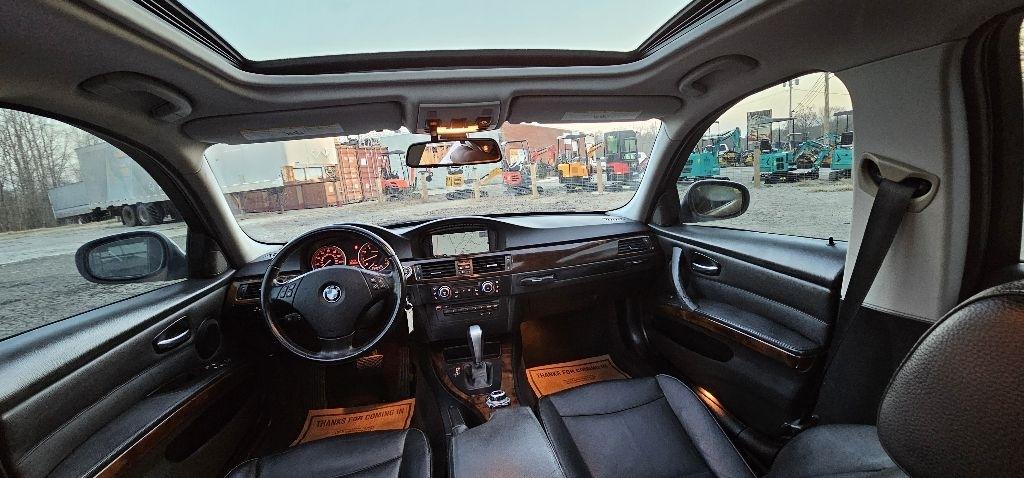 BMW 3-Series 328i SA SULEV 2011