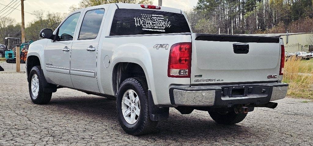 GMC Sierra 1500 SLE Crew Cab 4WD 2011