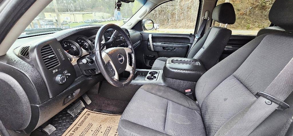 GMC Sierra 1500 SLE Crew Cab 4WD 2011