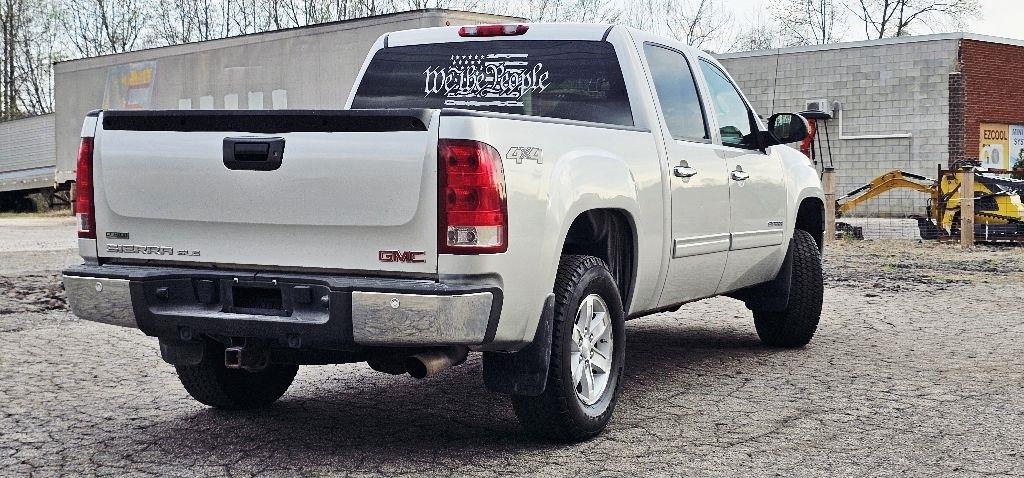 GMC Sierra 1500 SLE Crew Cab 4WD 2011