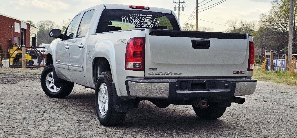 GMC Sierra 1500 SLE Crew Cab 4WD 2011