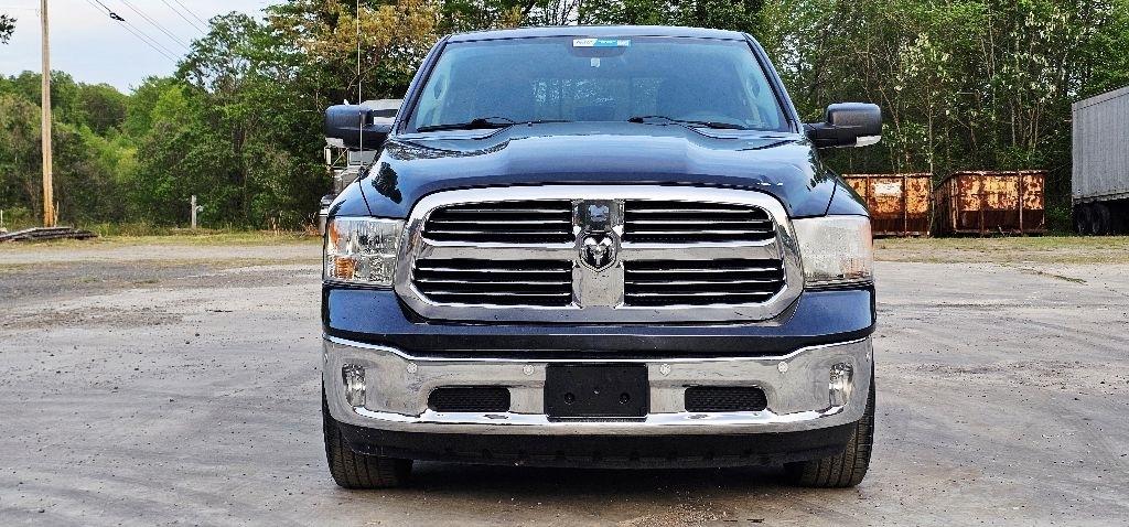 RAM 1500 SLT Crew Cab SWB 4WD 2015