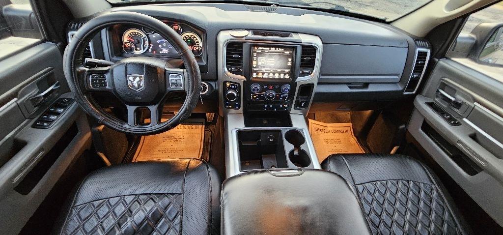 RAM 1500 SLT Crew Cab SWB 4WD 2015