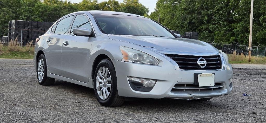 Nissan Altima 2.5 S 2015