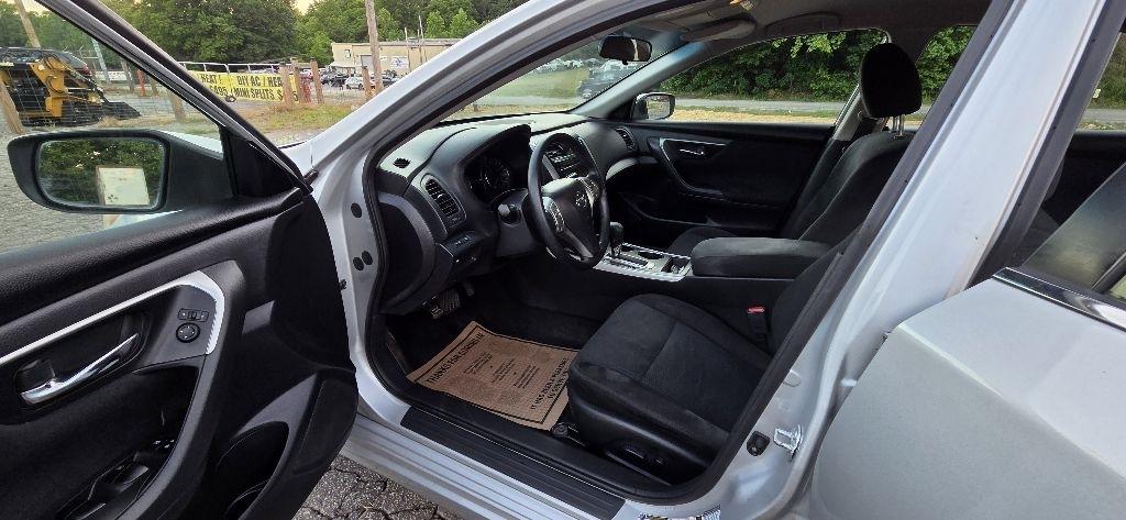 Nissan Altima 2.5 S 2015