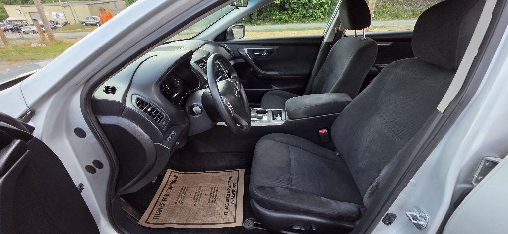 Nissan Altima 2.5 S 2015