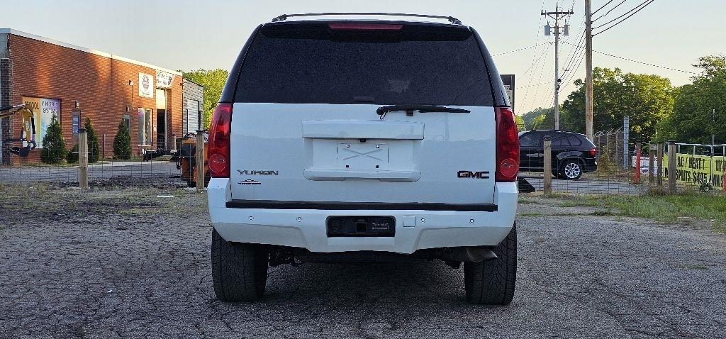 GMC Yukon SLT 4WD 2014
