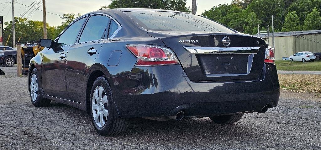 Nissan Altima 2.5 S 2015
