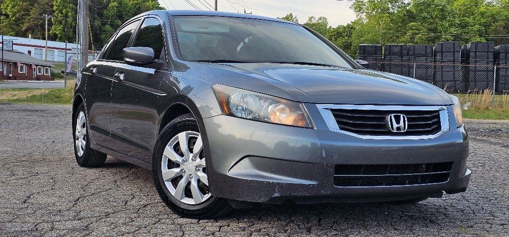 Honda Accord LX sedan AT 2010