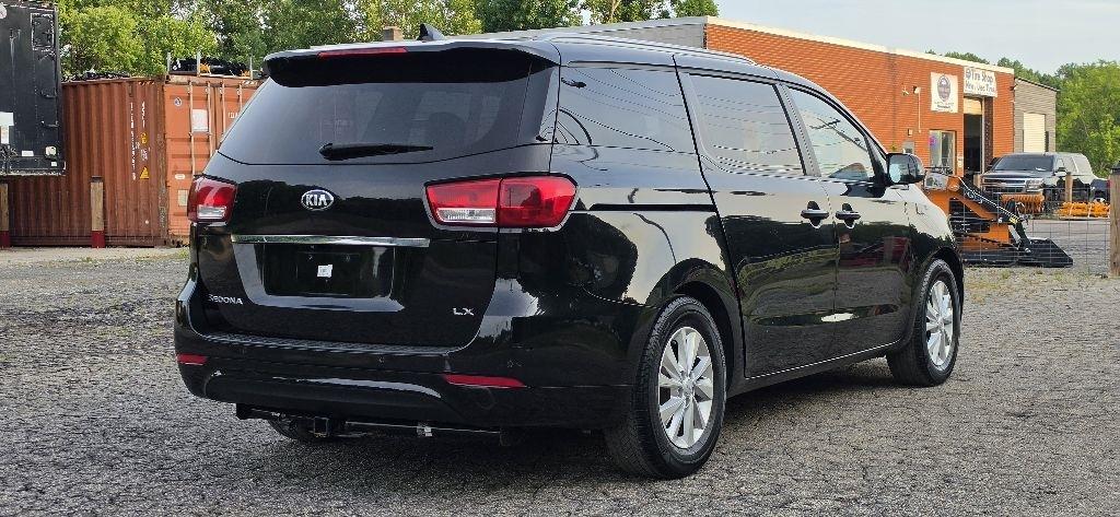 Kia Sedona LX 2016