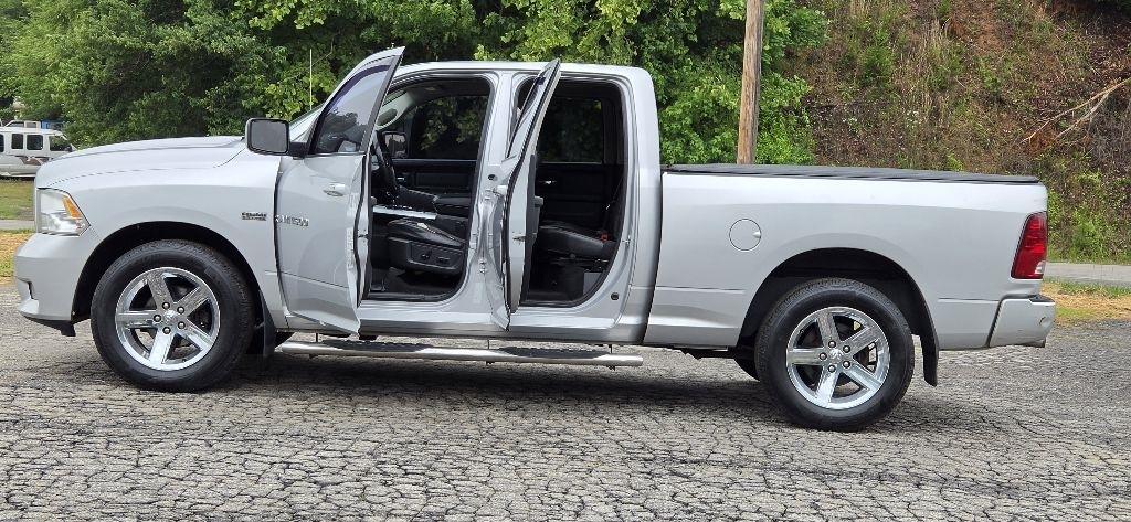 RAM 1500 Sport Quad Cab 4WD 2012