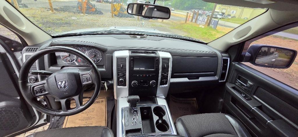 RAM 1500 Sport Quad Cab 4WD 2012